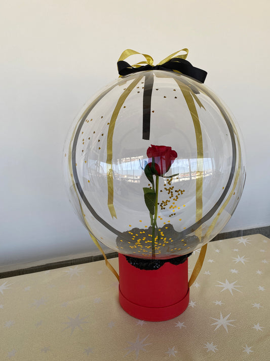 Kişiye Özel Mesajlı Hediye Balon – Çiçek Aranjmanlı, Altın & Kalp Konfetili Lüks Hediye