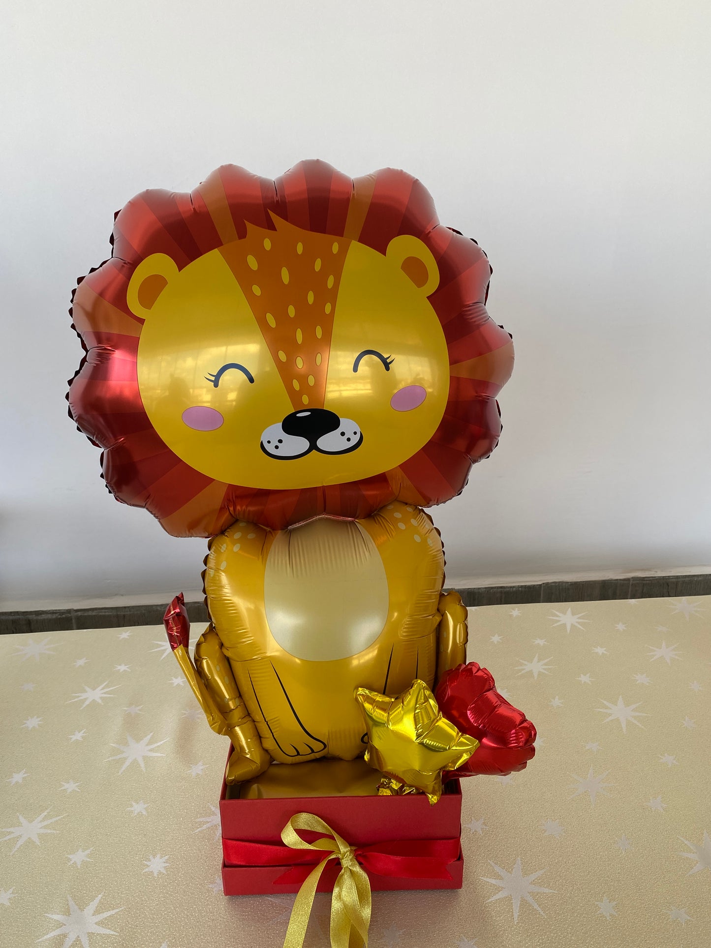 Kişiye Özel Mesajlı Hediye Balon – Aslan Hayvan Figürlü Yenidoğan Hediyesi, Sarı & Kırmızı & Çocuklar için Doğum Günü Hediyesi & Galatasaray Aşığına Hediye